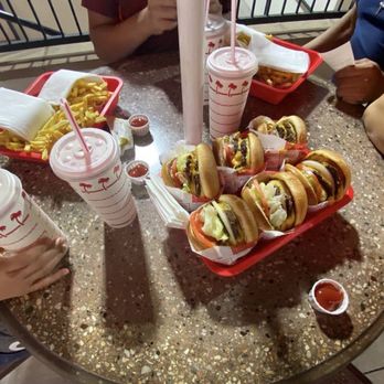 In-N-Out Burger - Number 1 combos - Burgers Near Me - Grants Pass, Oregon In-N-Out Burger - Number 1 combos - Burgers Near Me - Grants Pass, Oregon