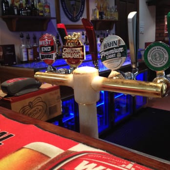 Bordertown Hotel - Bar taps in bistro - Hotels Near Me - Bordertown, SA