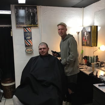 The Edge Salon - Full service barber for the gentlemen - Hair Salons Near Me - Louisville, Kentucky