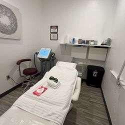 Electrolysis Center - laser room