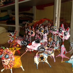 La Chancha Gómez - Adornitos realizados con papel reciclado.