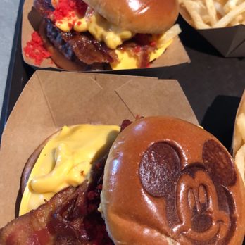 Cosmic Ray's Starlight Café - Mickey Burger - Sandwiches Near Me - Orlando, Florida