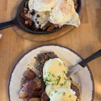 The Hen and The Hog - Meat Lovers Skillet and brisket Benedict - Breakfast & Brunch Near Me - Pompano Beach, Florida The Hen and The Hog - Meat Lovers Skillet and brisket Benedict - Breakfast & Brunch Near Me - Pompano Beach, Florida