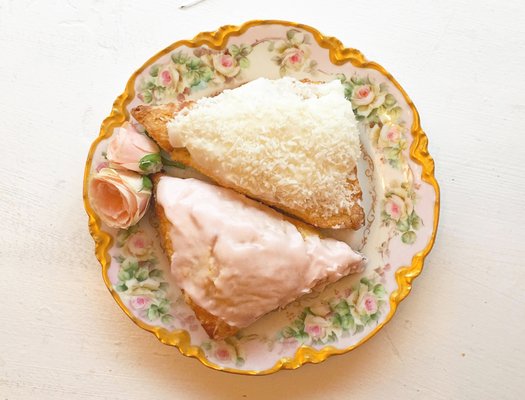 Luckybird Cakes by null