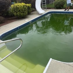 Viscount Pools Spas & Billiards - Our Pool before doing business with Jeff and the Viscount team.