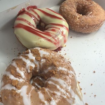 Duck Donuts - Ultimate Cookie Butter, Sunrise, Cinnamon Sugar - Donuts Near Me - Spring, Texas