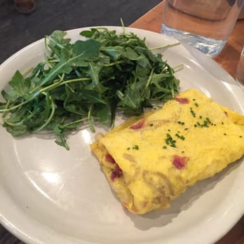 Commonwealth Cafe - Seasonal omelette with bacon and onions and a side of arugula greens with balsamic - Coffee & Tea Near Me - Birmingham, Michigan Commonwealth Cafe - Seasonal omelette with bacon and onions and a side of arugula greens with balsamic - Coffee & Tea Near Me - Birmingham, Michigan