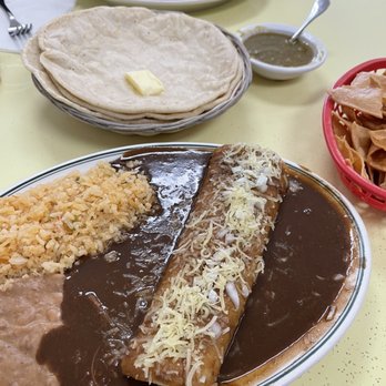 La Mexicana Restaurant - Enchilada de mole - Mexican Near Me - Oakland, California