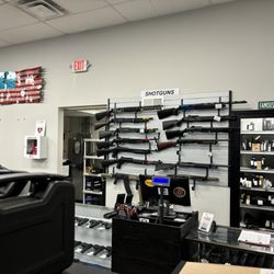Cindy's Hot Shots - Inside the store