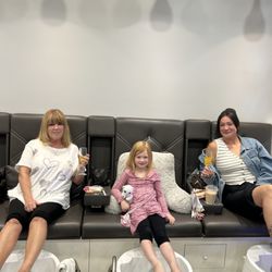 Mlux Spa & Nails Lounge - And mimosa's!!