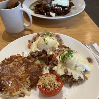Early Bird - New American Near Me - Fullerton, California