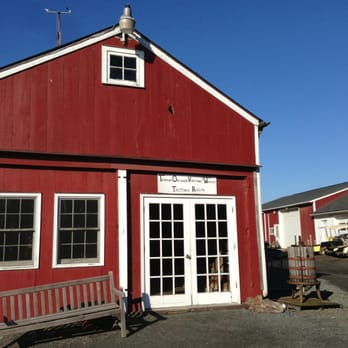 Terhune Orchards - Wine tasting room - Fruits & Veggies Near Me - Princeton, New Jersey