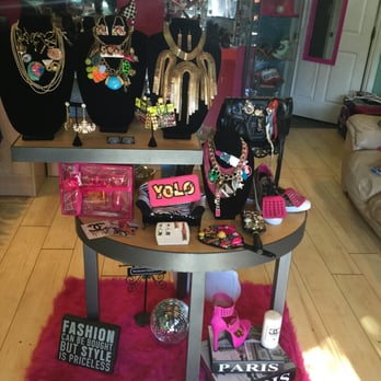 Envy Ear Candi - Women's Clothing Near Me - Atlanta, Georgia