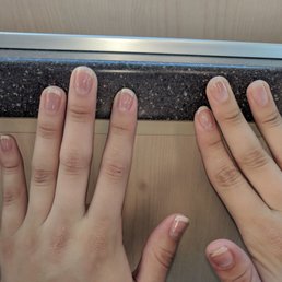 Bang up job Tango Nails. One week later on gel tips, dingie and flaking, only days after getting it done. Bang up job Tango Nails. One week later on gel tips, dingie and flaking, only days after getting it done.