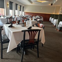 Tirami Su Italian Restaurant of Northville - Dining Area
