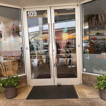 Pineapple Sol - Front entrance - Coffee & Tea Near Me - Cary, North Carolina