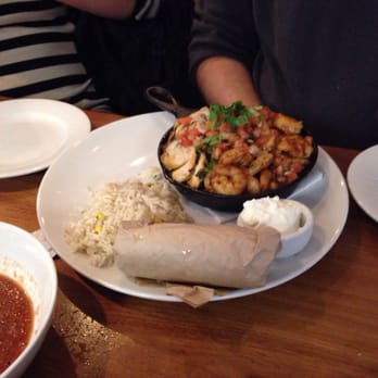 Blanco Tacos + Tequila - Chicken and shrimp fajitas - New Mexican Cuisine Near Me - Phoenix, Arizona