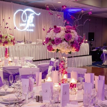 Flower Allie - Gorgeous centerpieces! - Florists Near Me - Fullerton, California