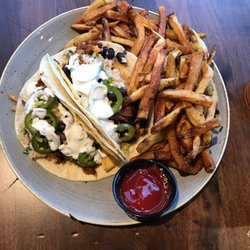 Ketch 22 - Pork taco