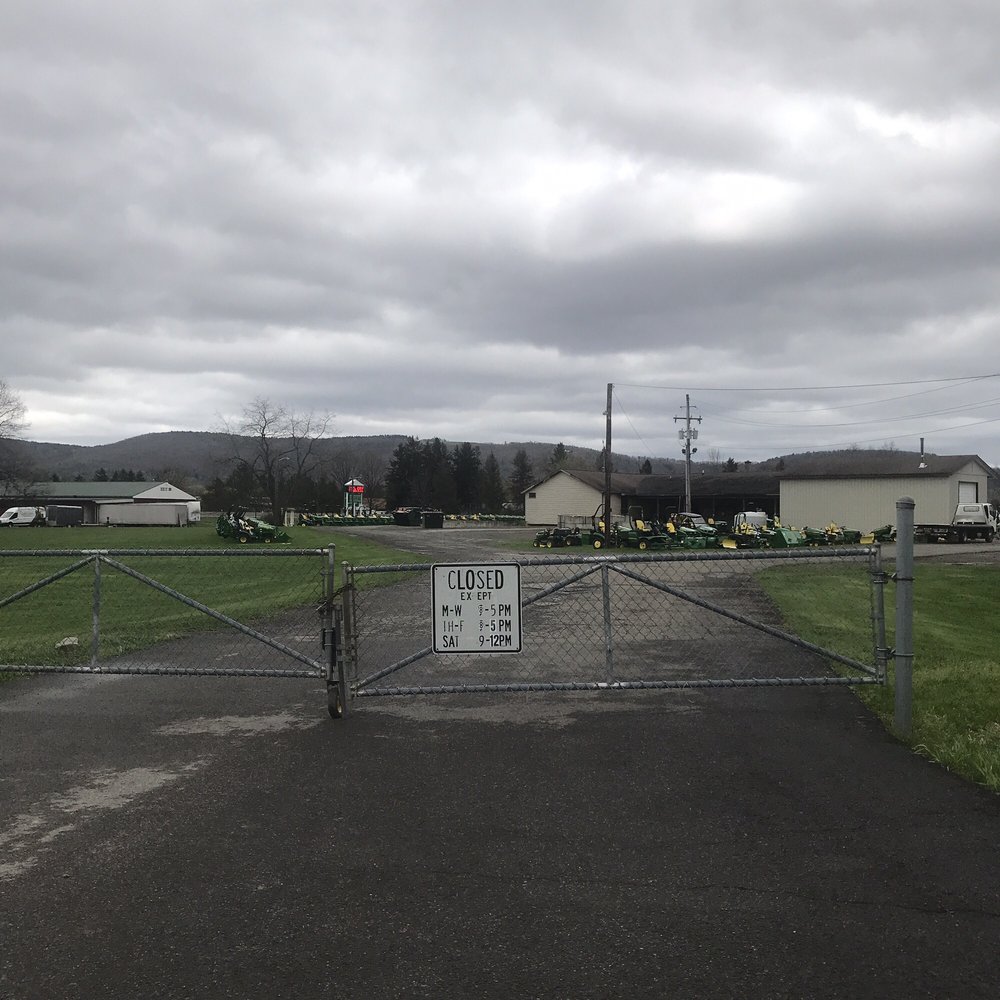 LINDSEY LAWN & GARDEN 134 Daniel Zenker Dr, Big Flats, New York