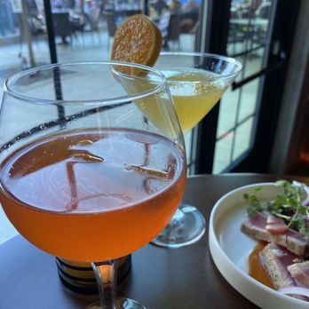 Six Hundredº - Cocktails - Steakhouses Near Me - Winston-Salem, North Carolina