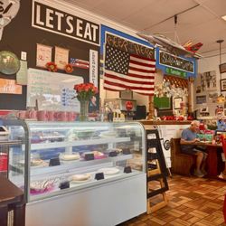 Laguna Cafe and Spirits