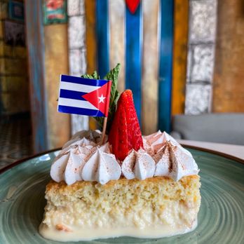 La Mulata - Tres Leches - Cuban Near Me - Miami Beach, Florida