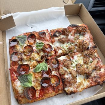 Sugo - Killer Bee Slice - Limited time Contadina - Pizza Near Me - Costa Mesa, California Sugo - Killer Bee Slice - Limited time Contadina - Pizza Near Me - Costa Mesa, California