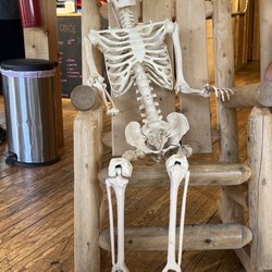 Espresso Yourself - Skeleton waiting to order
