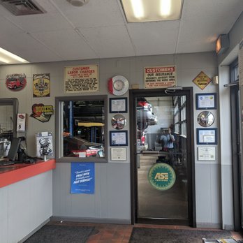 Brach's Auto Center - Auto Repair Near Me - Chicago, Illinois