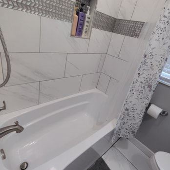 Ready-Set-Clean - Sparkling clean bathroom - Home Cleaning Near Me - Saint Joseph, Missouri Ready-Set-Clean - Sparkling clean bathroom - Home Cleaning Near Me - Saint Joseph, Missouri