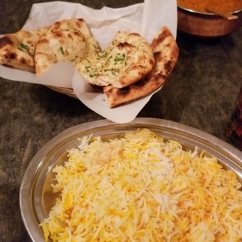 India Palace - Saffron rice and garlic naan - Indian Near Me - Alameda, California India Palace - Saffron rice and garlic naan - Indian Near Me - Alameda, California