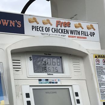 Brown's - Ad for free chicken with fill up - Convenience Stores Near Me - Charlottesville, Virginia