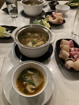 Jasmine 26 Hot Pot Restaurant and Bar by null