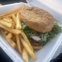 Burger / fries Burger / fries