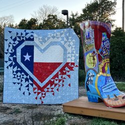 Threaded Lines Quilt Shop - Our Infamous Exploding Heart of Texas Quilt