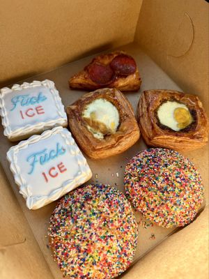 Jen's Pastries by null