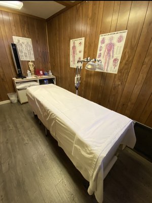 Acupuncture Herb & Massage Clinic