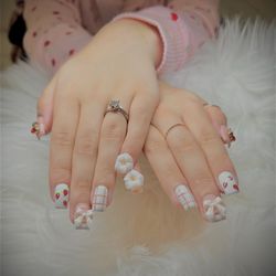 Allure Nail Lounge