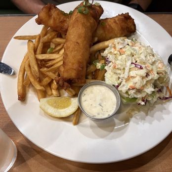 HopMonk Tavern - Fish & Chips - American Near Me - Sonoma, California HopMonk Tavern - Fish & Chips - American Near Me - Sonoma, California