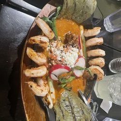 Maracas - Cazuela  Sarten de Maracas Combo Shrimp and steak