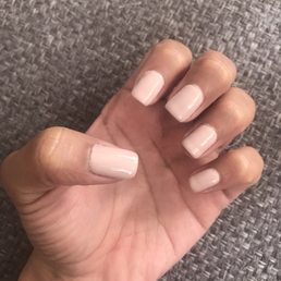 Shellac manicure in papaya - photo taken a couple days after the actual manicure. I'm so happy with it! Shellac manicure in papaya - photo taken a couple days after the actual manicure. I'm so happy with it!