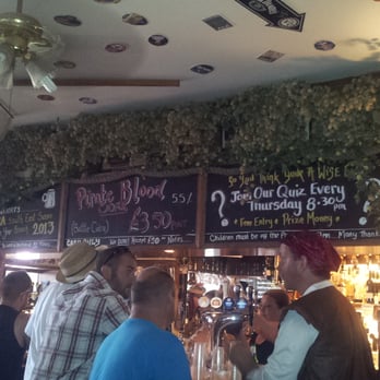 Dolphin Inn - Pubs Near Me - Hastings, ESX