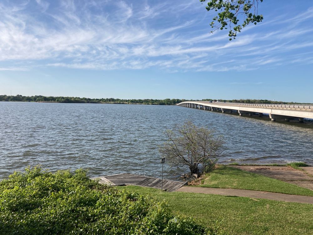 CEDAR CREEK LAKE WATERFRONT APARTMENT HOMES 3801 State Highway 198, Malakoff, Texas