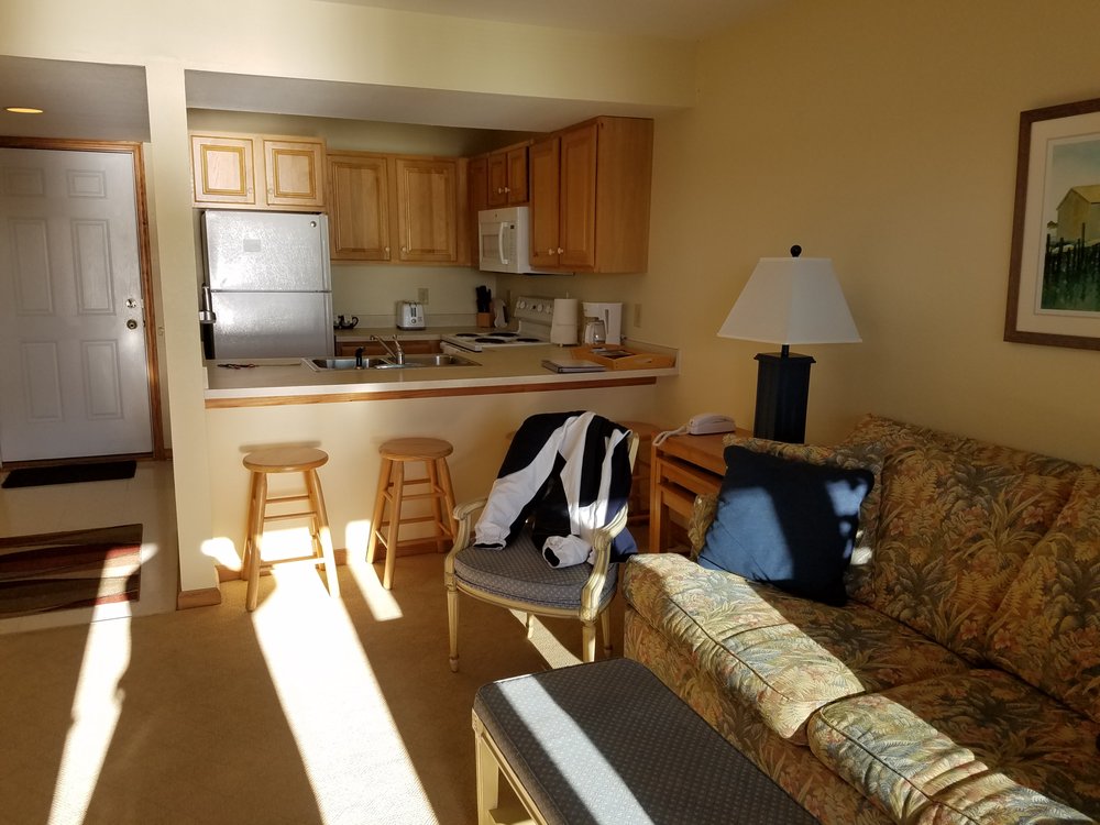 CAPTAIN’S LANDING WATERFRONT INN Updated September 2024 16 Photos