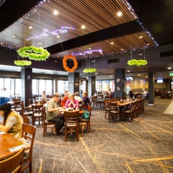 Capalaba Tavern - Bring the family and enjoy a great meal