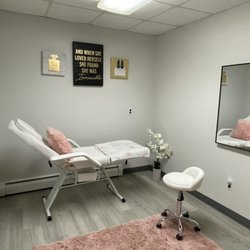 Prima Donna Med Spa - Glow Room