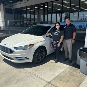 Bell Ford - Car Dealers Near Me - Phoenix, Arizona