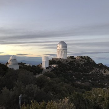 Kitt Peak National Observatory - The enormous Mayall observatory that house a massive 4-meter mirror in their reflector telescope. - Observatories Near Me - Tucson, Arizona Kitt Peak National Observatory - The enormous Mayall observatory that house a massive 4-meter mirror in their reflector telescope. - Observatories Near Me - Tucson, Arizona