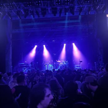 The Paramount - Music Venues Near Me - Huntington, New York